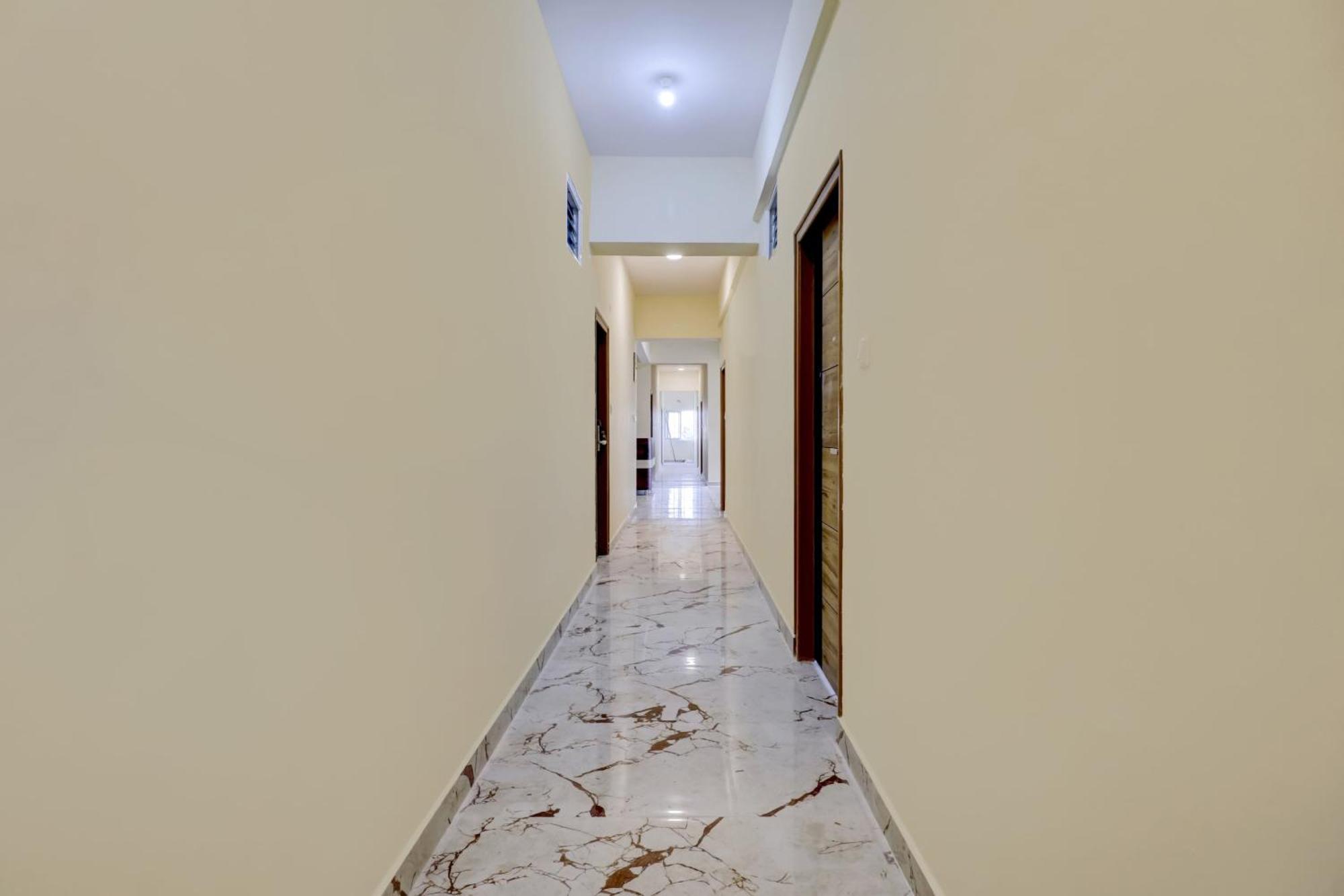 Hotel O Manyata Palace Бангалор Экстерьер фото